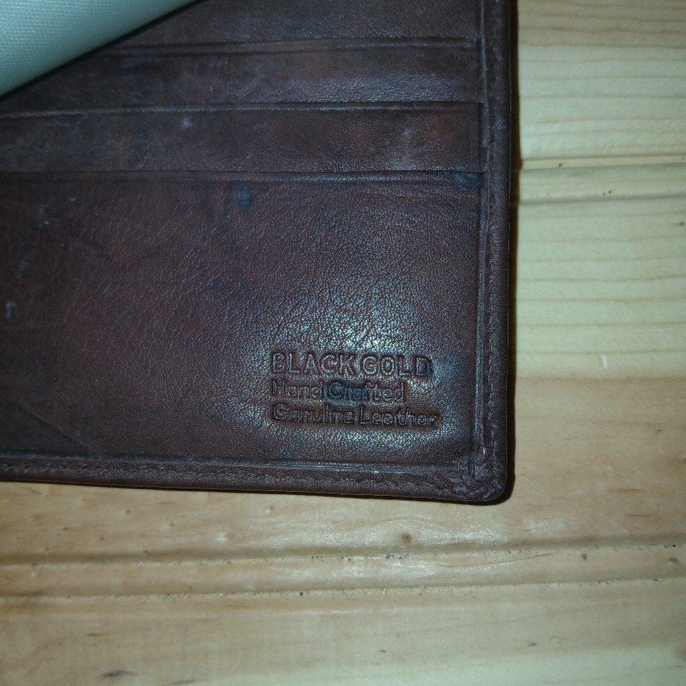 (3) Wallets Lot - Picture 7 of 9